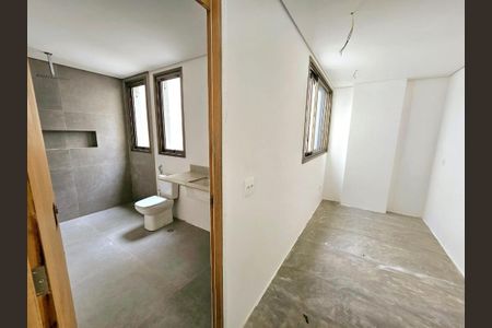 Casa de condomínio à venda com 530m², 3 quartos e 3 vagas