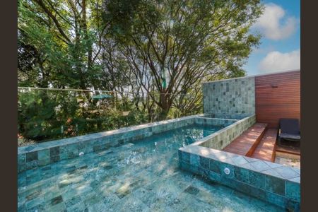 Casa de condomínio à venda com 744m², 4 quartos e 5 vagas