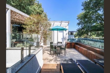 Casa de condomínio à venda com 744m², 4 quartos e 5 vagas