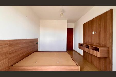 Apartamento à venda com 111m², 3 quartos e 2 vagasQuarto