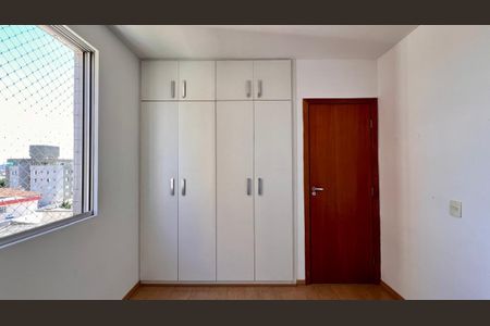 Apartamento à venda com 111m², 3 quartos e 2 vagasQuarto