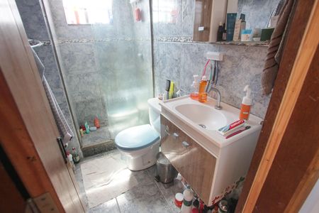 Apartamento à venda com 49m², 2 quartos e sem vaga Apartamento à venda com 49m², 2 quartos e sem vagaBanheiro