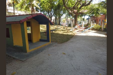 Apartamento à venda com 49m², 2 quartos e sem vaga Apartamento à venda com 49m², 2 quartos e sem vagaÁrea Comum - Playground