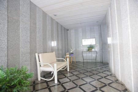 Apartamento à venda com 49m², 2 quartos e sem vaga Apartamento à venda com 49m², 2 quartos e sem vagaPortaria