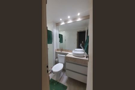 Casa de condomínio à venda com 100m², 3 quartos e 1 vagaBanheiro 1