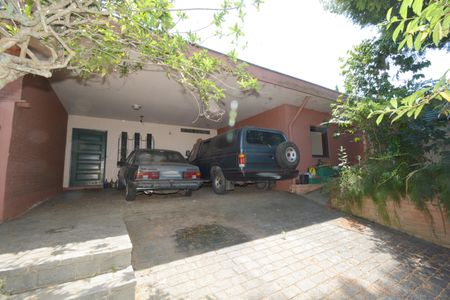 Casa à venda com 450m², 3 quartos e 3 vagasGaragem