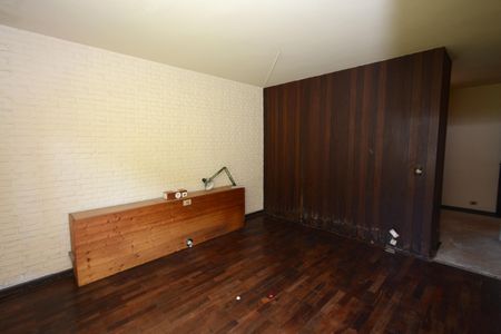 Casa à venda com 450m², 3 quartos e 3 vagasSuíte