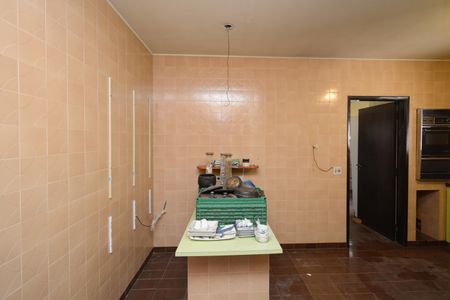 Casa à venda com 450m², 3 quartos e 3 vagasCozinha