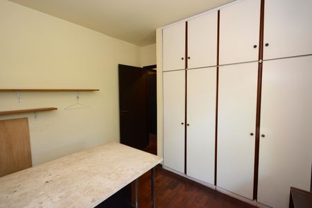 Casa à venda com 450m², 3 quartos e 3 vagasQuarto 3