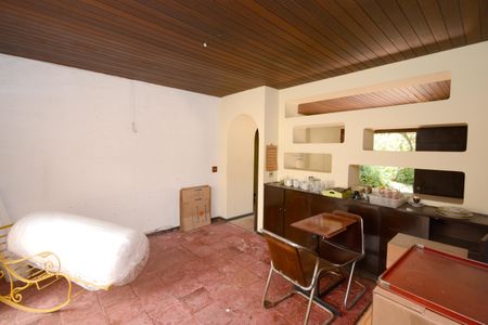Casa à venda com 450m², 3 quartos e 3 vagasSala de TV