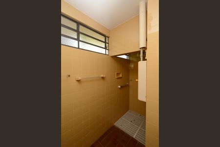 Casa à venda com 450m², 3 quartos e 3 vagasBanheiro da Suíte