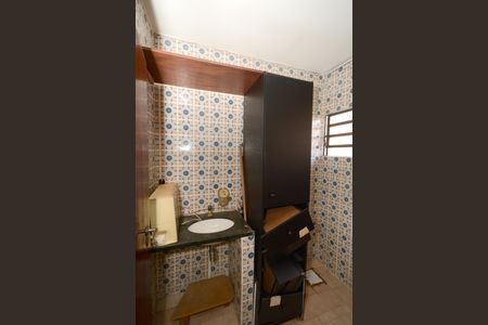 Casa à venda com 450m², 3 quartos e 3 vagasEscritório - Banheiro