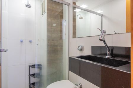 Apartamento à venda com 60m², 2 quartos e 1 vaga Apartamento à venda com 60m², 2 quartos e 1 vagaBanheiro