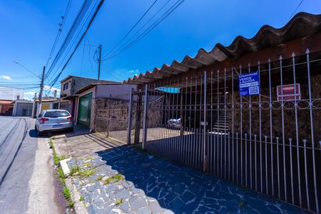 Casa à venda com 170m², 3 quartos e 6 vagasFachada