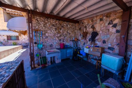 Casa à venda com 170m², 3 quartos e 6 vagasÁrea gourmet