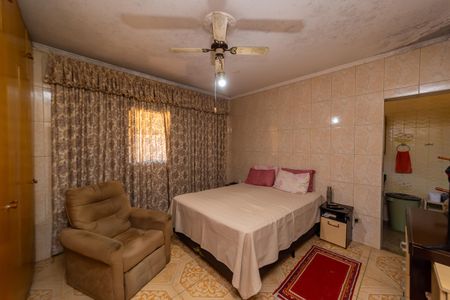 Casa à venda com 170m², 3 quartos e 6 vagasQuarto 1