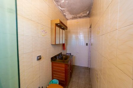 Casa à venda com 170m², 3 quartos e 6 vagasBanheiro do Quarto 1