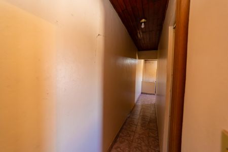 Casa à venda com 170m², 3 quartos e 6 vagasCorredor