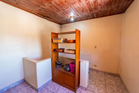 Casa à venda com 170m², 3 quartos e 6 vagasCorredor