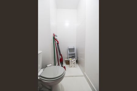 Apartamento à venda com 53m², 1 quarto e 2 vagas Apartamento à venda com 53m², 1 quarto e 2 vagasBanheiro