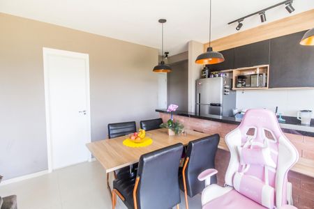 Apartamento à venda com 53m², 1 quarto e 2 vagas Apartamento à venda com 53m², 1 quarto e 2 vagasSala de Jantar