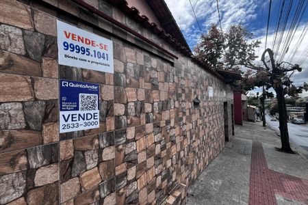 Casa à venda com 360m², 5 quartos e 2 vagas Casa à venda com 360m², 5 quartos e 2 vagasPlaquinha Instaladaa