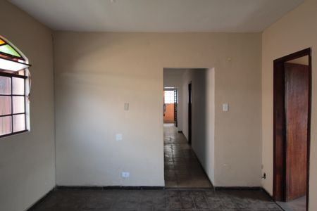 Casa à venda com 360m², 5 quartos e 2 vagasSala