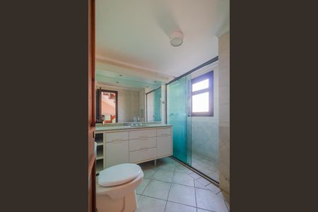 Casa à venda com 193m², 3 quartos e 2 vagasBanheiro