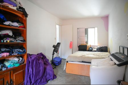 Casa à venda com 300m², 4 quartos e 6 vagas Casa à venda com 300m², 4 quartos e 6 vagasQuarto 3 - Suite