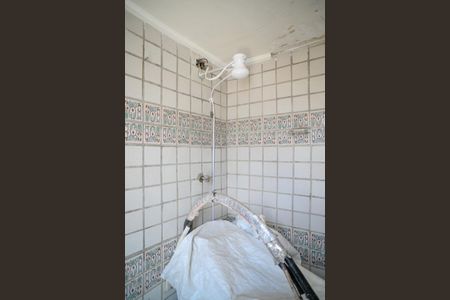 Casa à venda com 300m², 4 quartos e 6 vagas Casa à venda com 300m², 4 quartos e 6 vagasBanheiro do Quarto 4 Suite