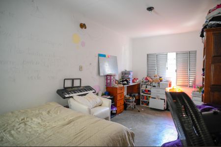 Casa à venda com 300m², 4 quartos e 6 vagas Casa à venda com 300m², 4 quartos e 6 vagasQuarto 3 - Suite