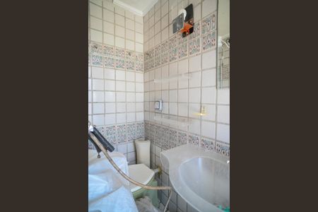 Casa à venda com 300m², 4 quartos e 6 vagas Casa à venda com 300m², 4 quartos e 6 vagasBanheiro do Quarto 4 Suite