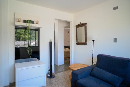 Casa à venda com 300m², 4 quartos e 6 vagas Casa à venda com 300m², 4 quartos e 6 vagasSala 2