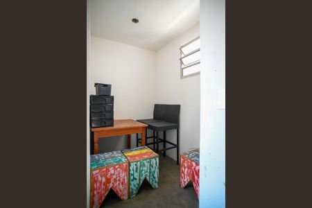 Casa à venda com 300m², 4 quartos e 6 vagas Casa à venda com 300m², 4 quartos e 6 vagasHall 1ª Andar