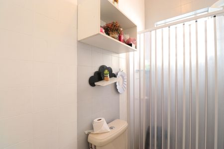 Casa de condomínio à venda com 300m², 4 quartos e 2 vagasLavabo