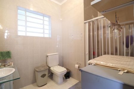 Casa de condomínio à venda com 300m², 4 quartos e 2 vagasBanheiro Social