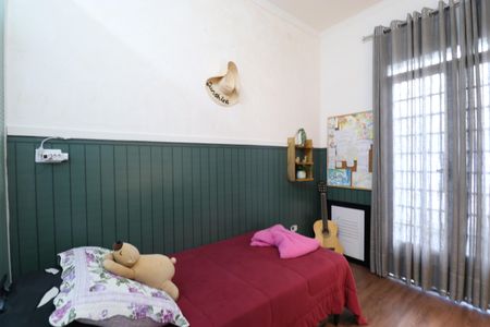 Casa de condomínio à venda com 300m², 4 quartos e 2 vagasSuíte 2