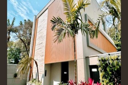 Casa de condomínio à venda com 530m², 4 quartos e 5 vagas