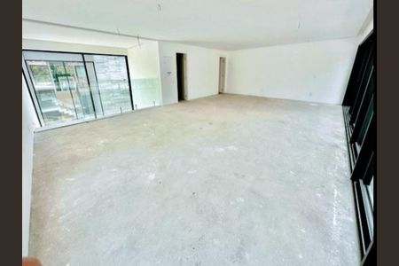 Casa de condomínio à venda com 530m², 4 quartos e 5 vagas
