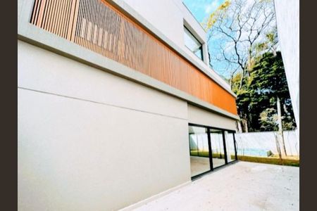 Casa de condomínio à venda com 530m², 4 quartos e 5 vagas