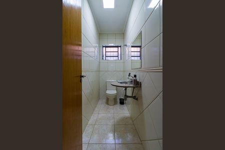 Casa à venda com 358m², 3 quartos e 5 vagas Casa à venda com 358m², 3 quartos e 5 vagasLavabo