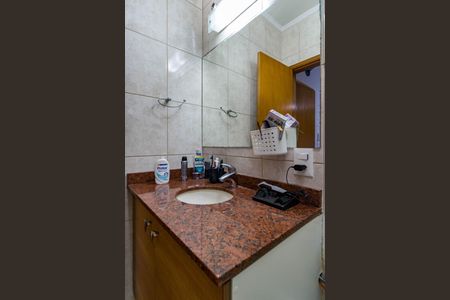 Casa à venda com 358m², 3 quartos e 5 vagas Casa à venda com 358m², 3 quartos e 5 vagasBanheiro da Suíte 1