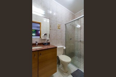 Casa à venda com 358m², 3 quartos e 5 vagas Casa à venda com 358m², 3 quartos e 5 vagasBanheiro da Suíte 1