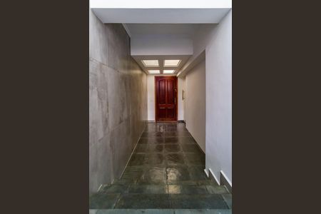 Casa à venda com 358m², 3 quartos e 5 vagas Casa à venda com 358m², 3 quartos e 5 vagasHall de entrada