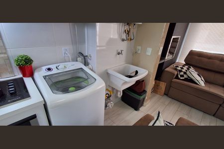 Apartamento à venda com 60m², 2 quartos e 1 vaga Apartamento à venda com 60m², 2 quartos e 1 vagaÁrea de Serviço