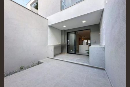 Casa à venda com 150m², 4 quartos e 2 vagas Casa à venda com 150m², 4 quartos e 2 vagasFoto 10