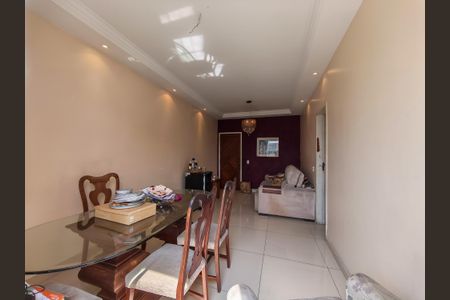 Apartamento à venda com 160m², 4 quartos e sem vaga Apartamento à venda com 160m², 4 quartos e sem vagaSala