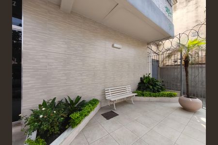 Apartamento à venda com 160m², 4 quartos e sem vaga Apartamento à venda com 160m², 4 quartos e sem vagaFachada e portaria