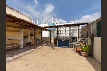 Apartamento à venda com 160m², 4 quartos e sem vaga Apartamento à venda com 160m², 4 quartos e sem vagaTerraço