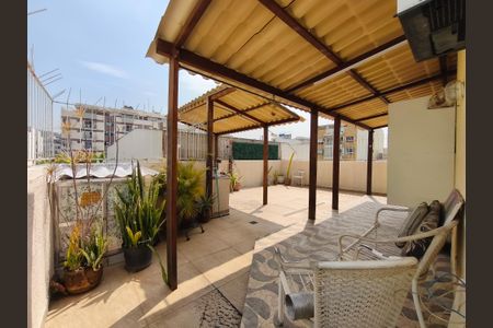 Apartamento à venda com 160m², 4 quartos e sem vaga Apartamento à venda com 160m², 4 quartos e sem vagaTerraço